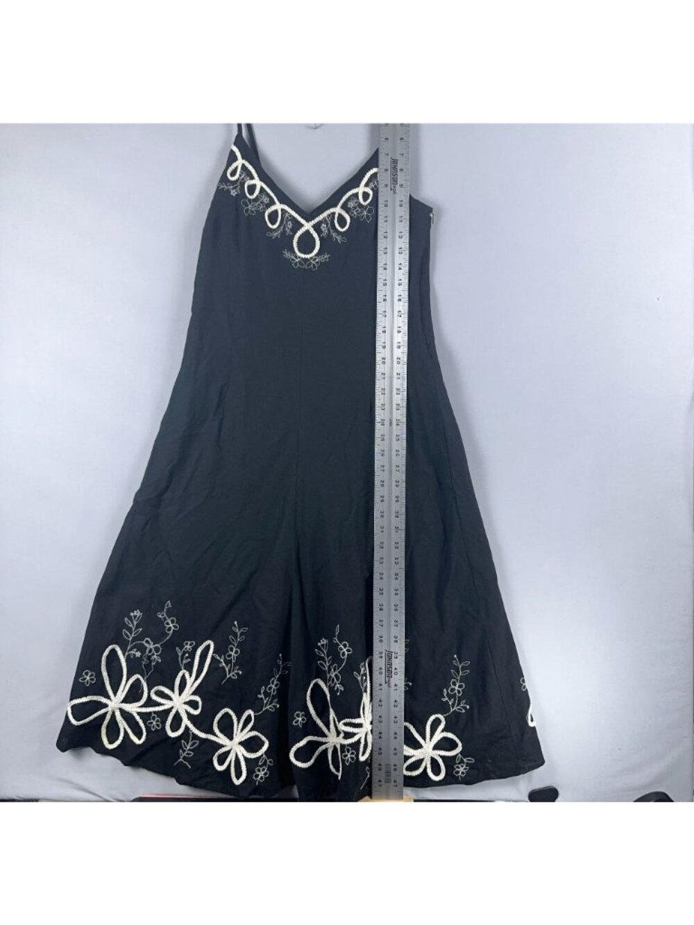 Zara Basic Midi Dress Size XL Black White Floral Embroidered V Neck Sleeveless - Picture 4 of 7